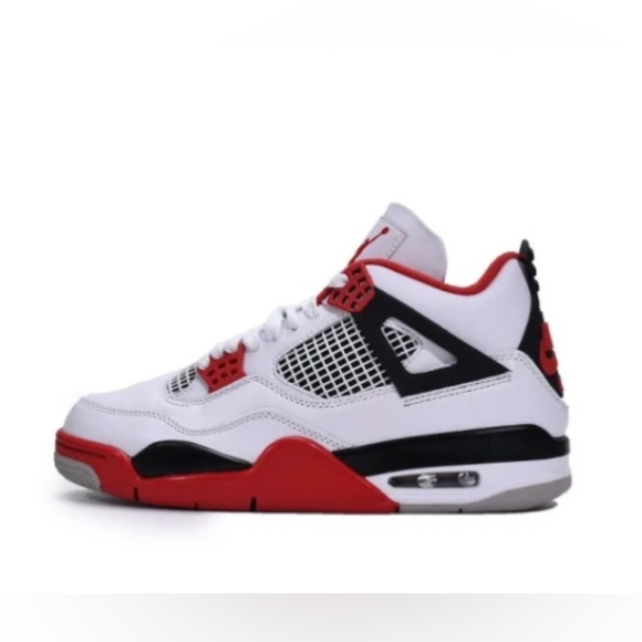 Selling OG Jordan, four retro fire red size 10 in men - Picture 5 of 8